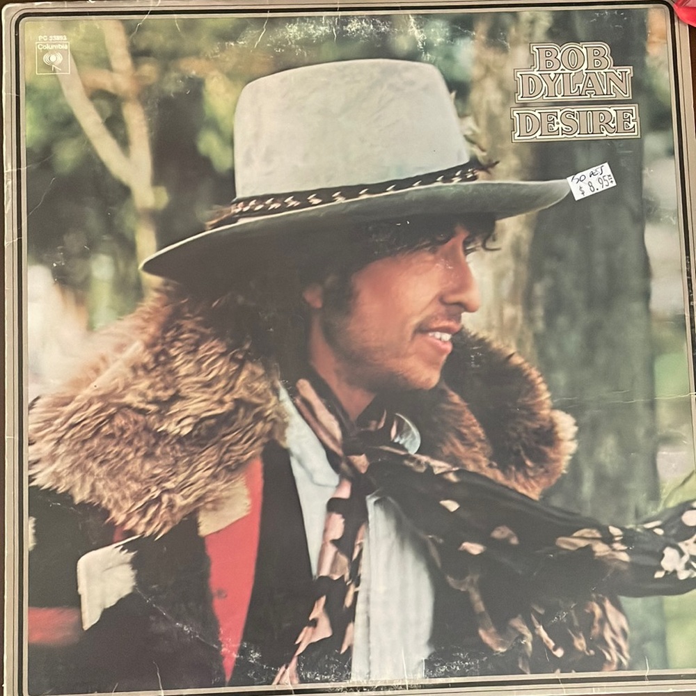 Bob Dylan and Billy Joel vinyls